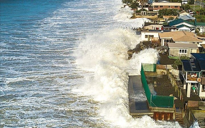 خطر مستوى سطح البحر: كيف يهدد السواحل والمدن الكبرى وفق أحدث النماذج الجغرافية؟